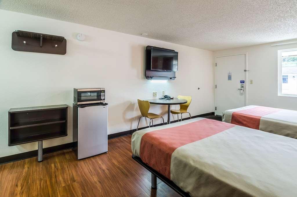 Motel 6 Troutville, Va Номер фото