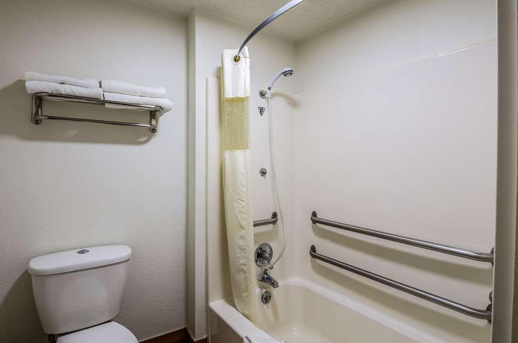 Motel 6 Troutville, Va Номер фото