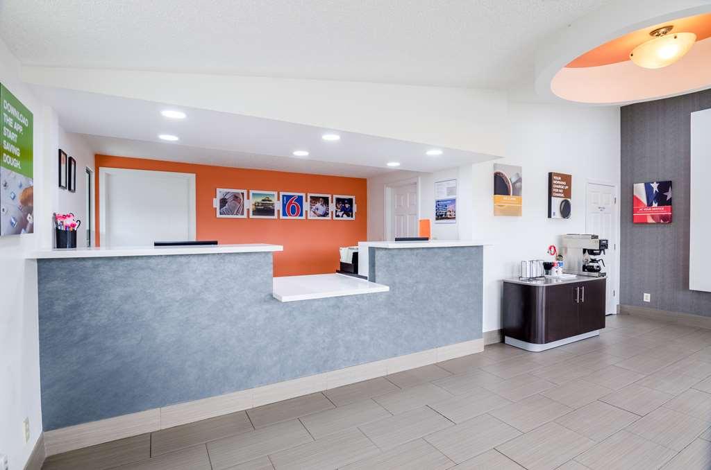 Motel 6 Troutville, Va Интерьер фото